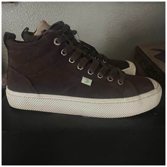 CARIUMA • Brown Suede
OCA High-Top Sneakers Shoes - Picture 6 of 6